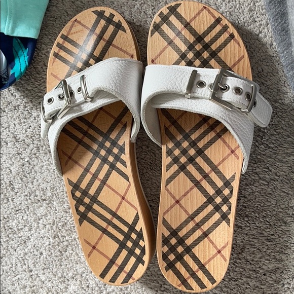 Burberry Mules - Picture 5 of 10